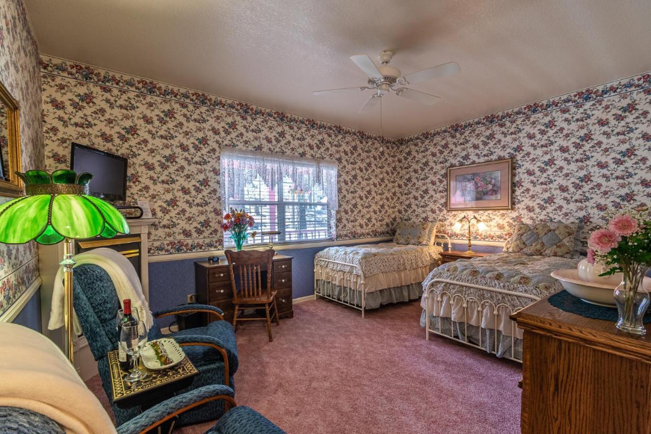 Apples Bed And Breakfast Inn Біг-Бер-Лейк Екстер'єр фото