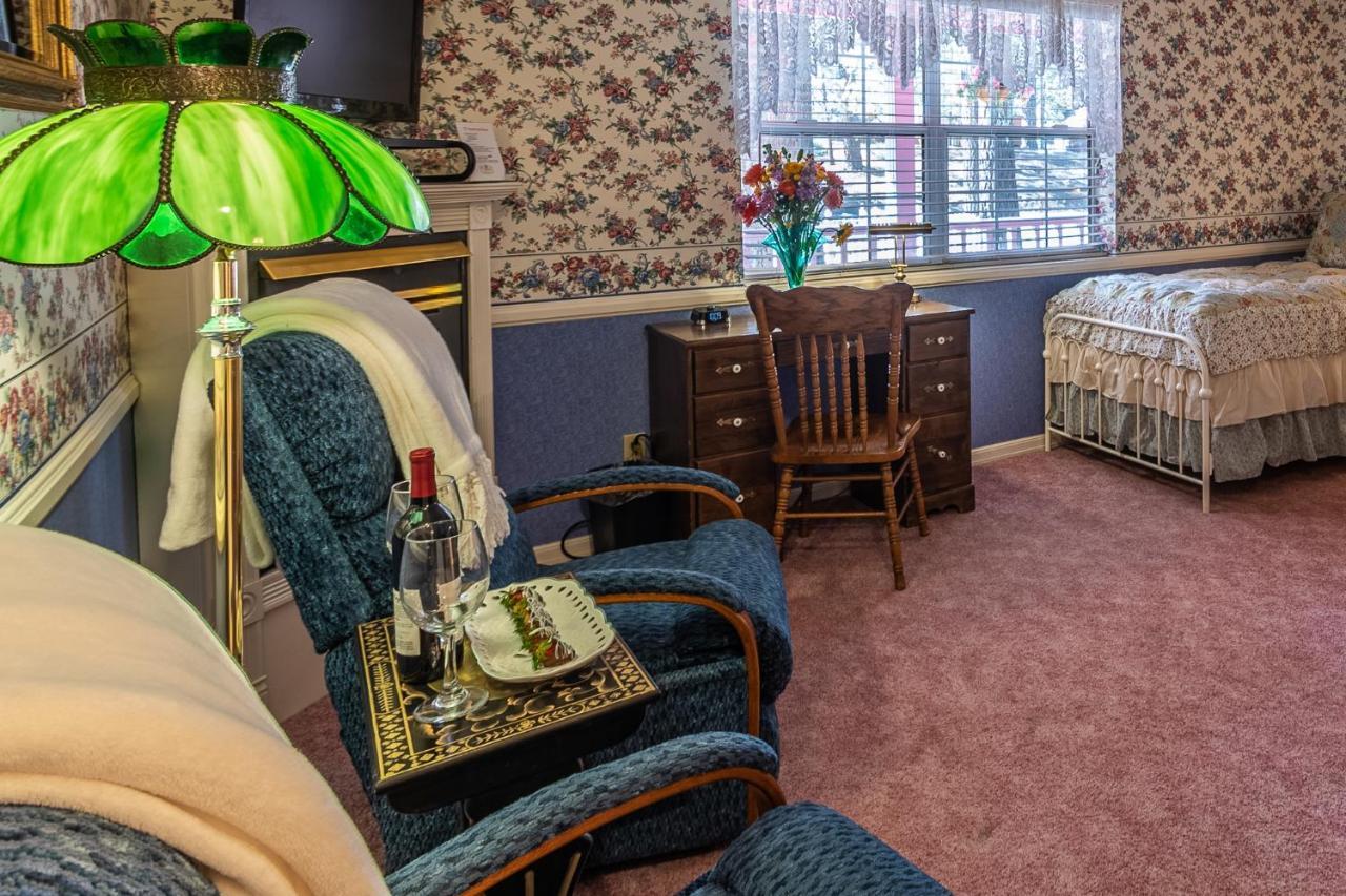 Apples Bed And Breakfast Inn Біг-Бер-Лейк Екстер'єр фото